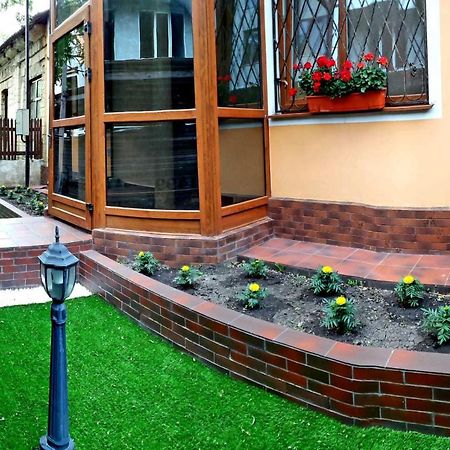 Unique 1 Bd Apt Dt W/Free Parking And Wi-Fi Apartment Chisinau Exterior photo